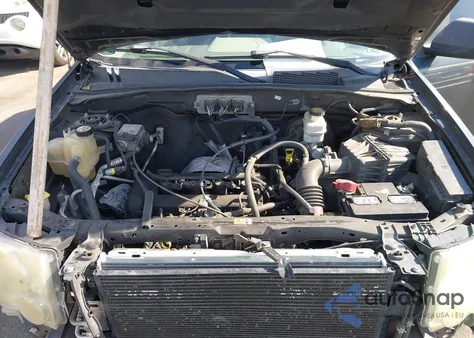 2008 Ford Escape Xls/Xls Manual from USA, damaged, VIN 1FMCU02Z38KC82837